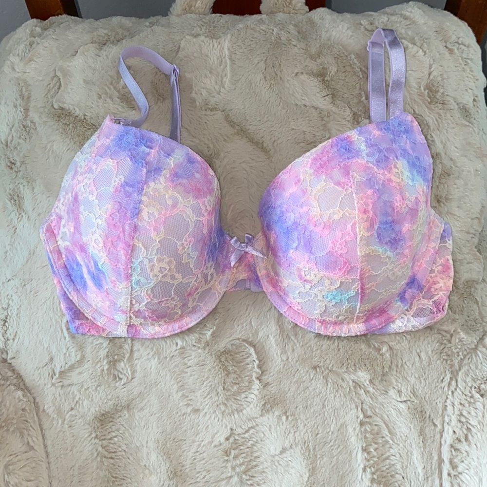 Pretty Victoria’s Secret bra in pink and purple lace. 34D excellent condition